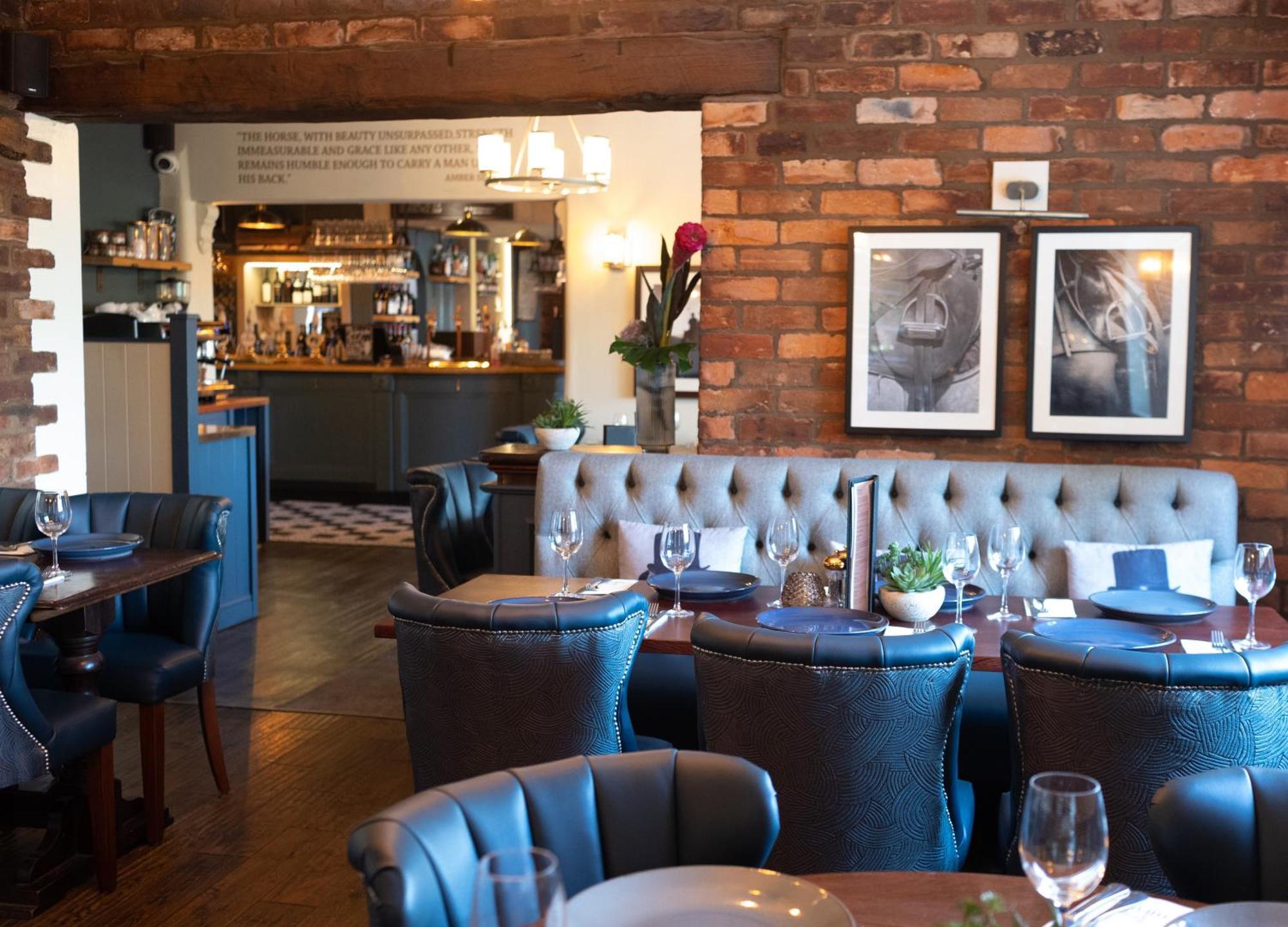 The Dog In Over Peover Knutsford Exterior foto